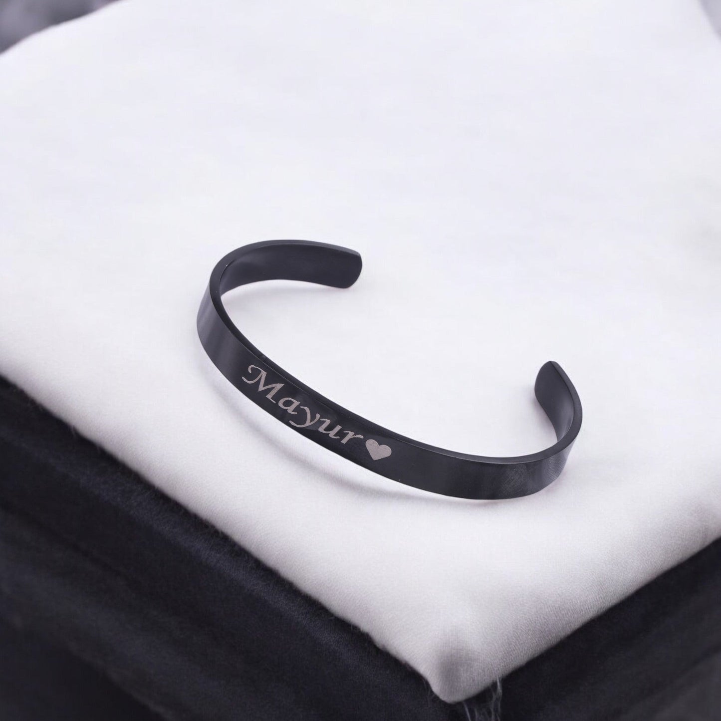 Customized Black Sleek Hand Bracelet