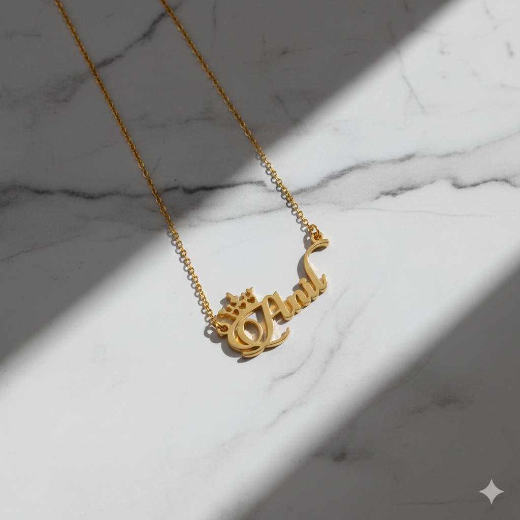 Customized Pendant With Name And Crown