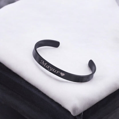 Customized Black Sleek Hand Bracelet