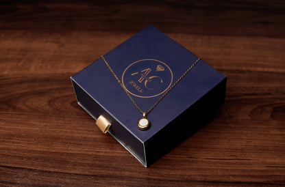 Aurevia Disc Pendant