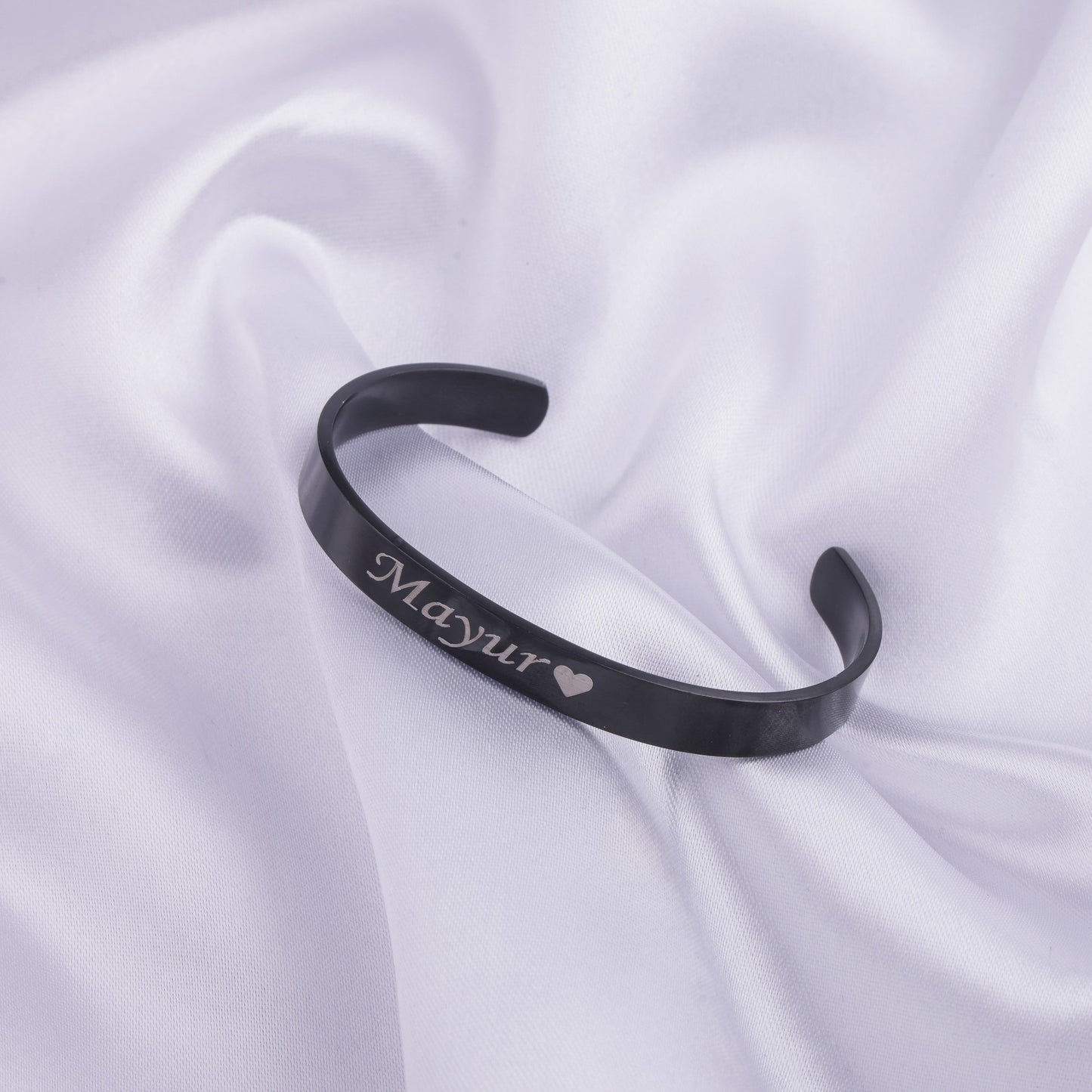 Customized Black Sleek Hand Bracelet