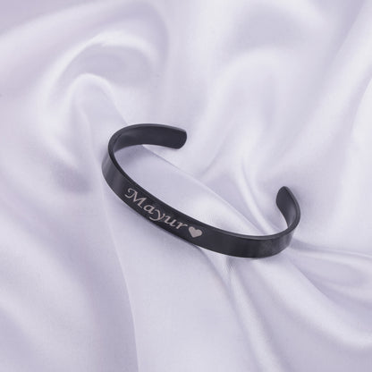 Customized Black Sleek Hand Bracelet